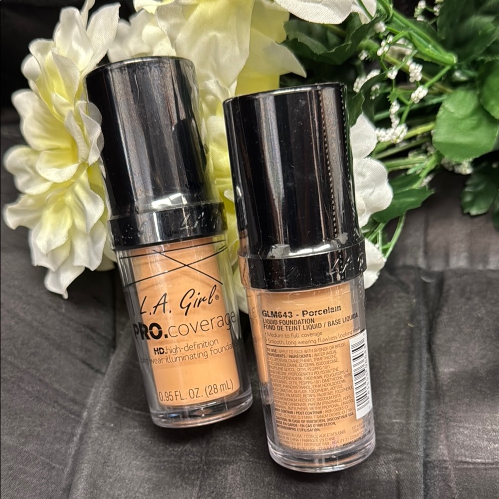 2 - LA Girl PRO Coverage Cream Foundation Illuminating Finish GLM643 Porcelain